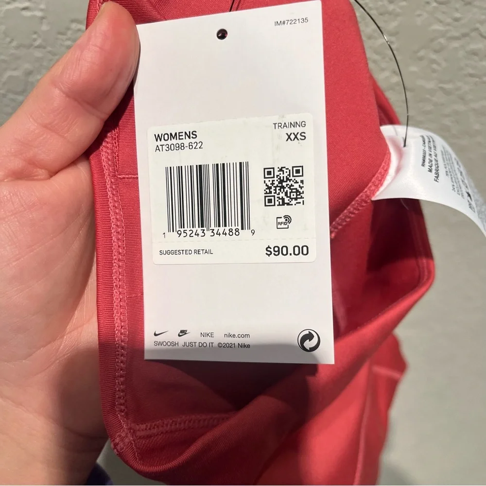 Nike new tags